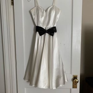 Sherri Hill off white knee length prom dress